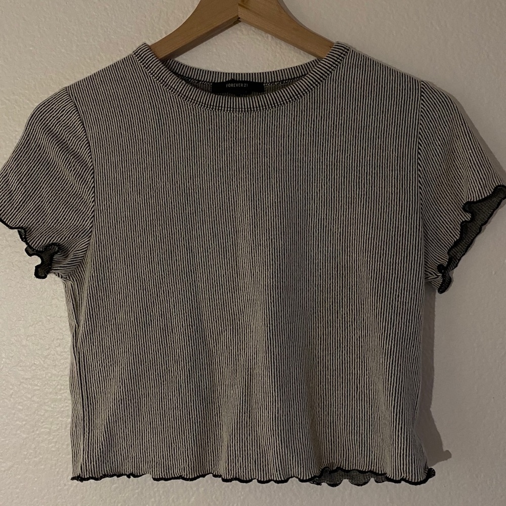 soft gray and black ribbed lettuce trim top